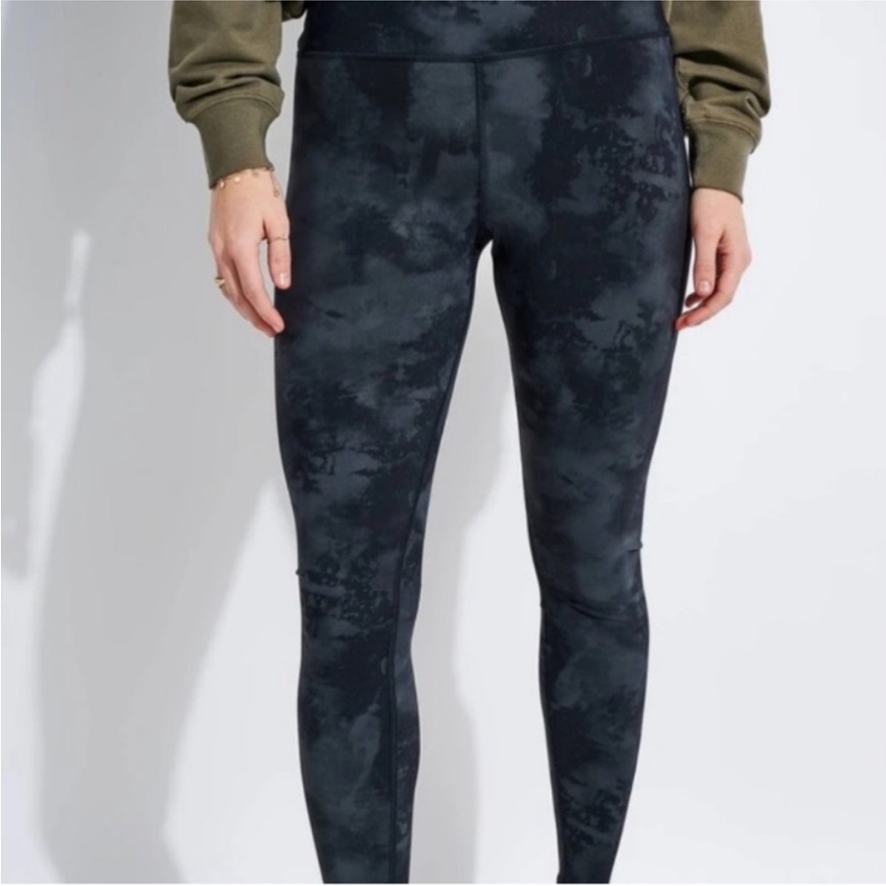 Alo Yoga Solarized High Waisted Tie Dye Black Gray Small Leggings